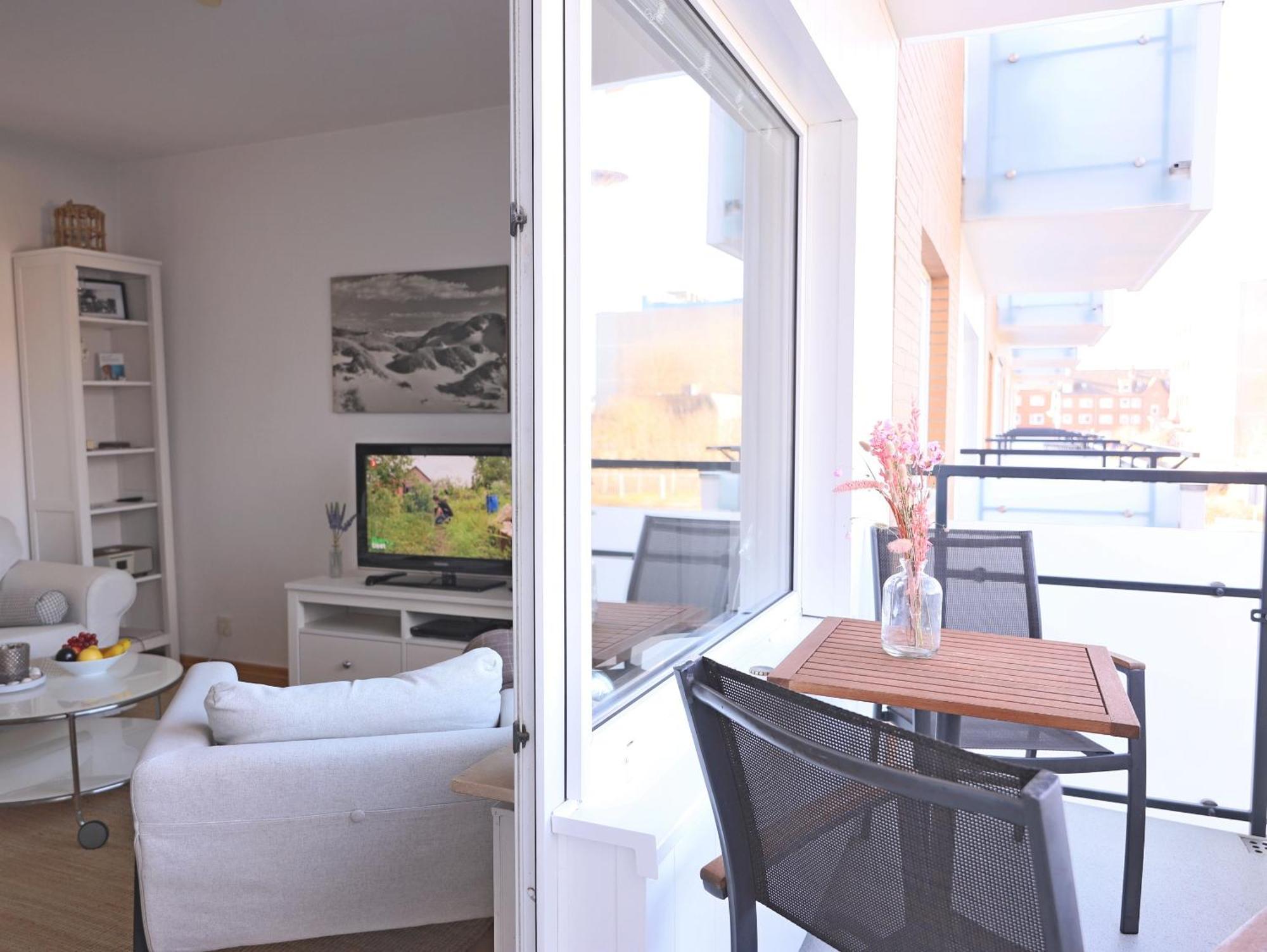 Modernes 2-Zimmer-Appartement Mit Balkon. เวสเทอร์แลนด์ ภายนอก รูปภาพ